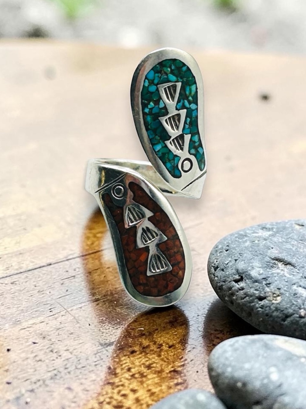 Signed JTS Juan T Singer Sterling Silver Turquoise & Coral Chip Bypass Ring Sz 6